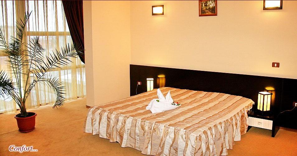 Hotel Palace Târgu Jiu Стая снимка