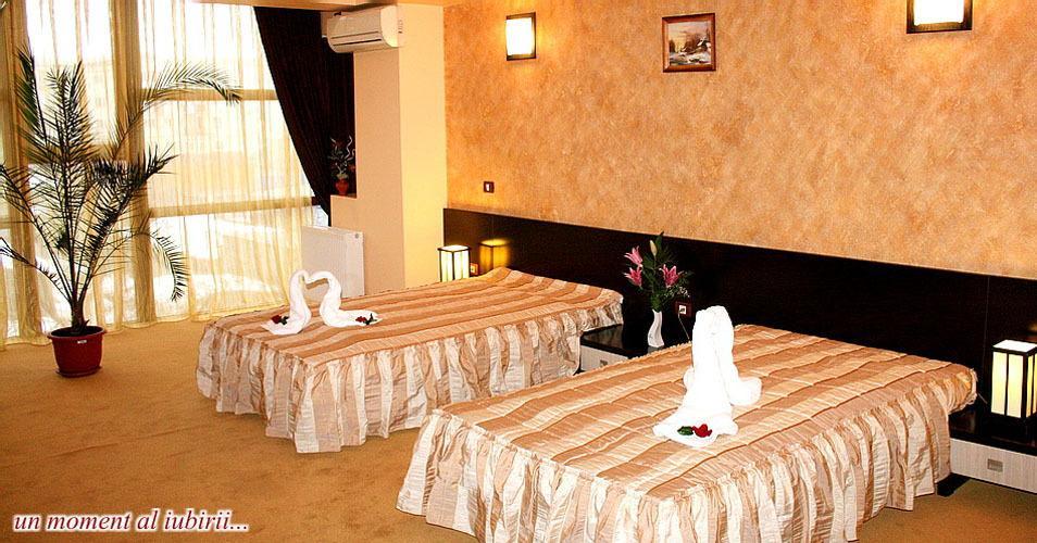 Hotel Palace Târgu Jiu Стая снимка