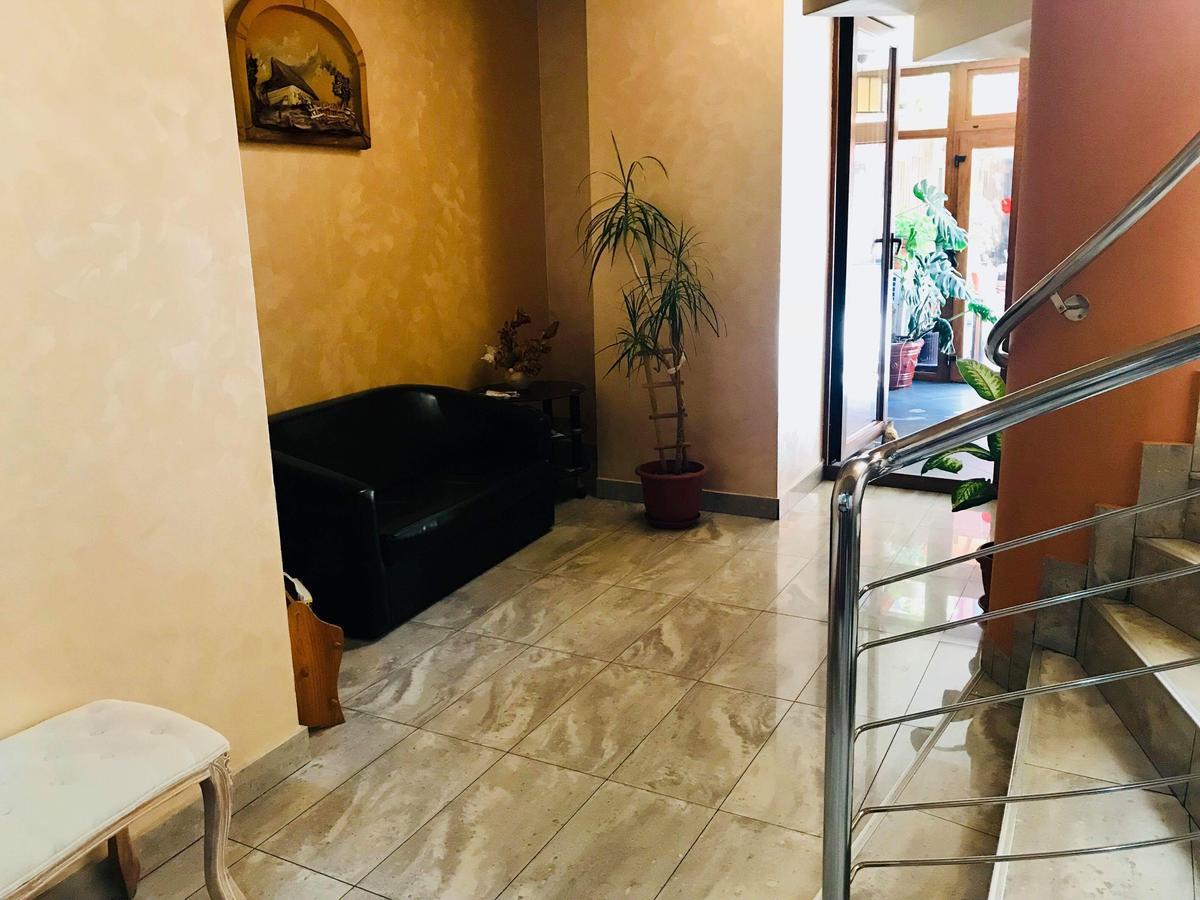 Hotel Palace Târgu Jiu Екстериор снимка